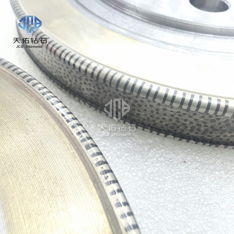 CVD 烧结金刚石滚轮 NC88-CG-130-13-2.2-R1.5-40-17-TK 