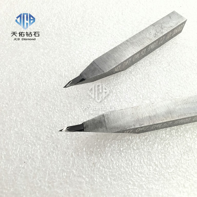 超精密CVD金刚石单晶刀  H7.00*7.00*L52.5*R0.02