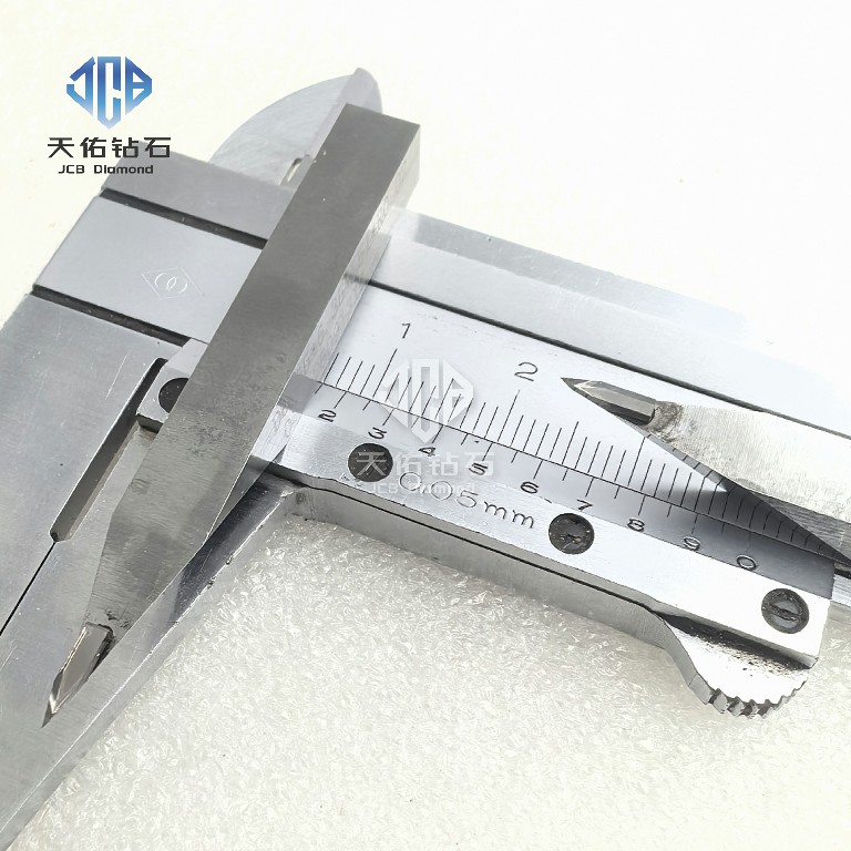 超精密CVD金刚石单晶刀 H6.35*6.35*L52.5*R0.02